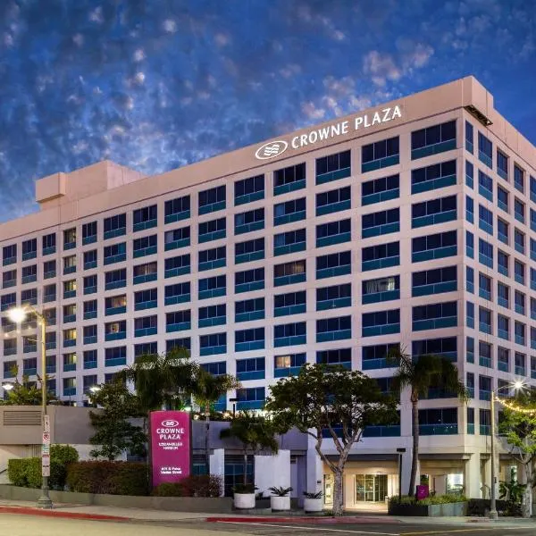 洛杉矶港皇冠假日酒店，位于海港城的酒店