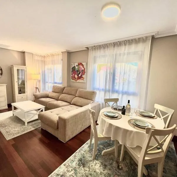 Apartamento Somocuevas，位于林克勒斯的酒店