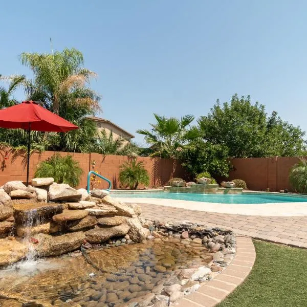 Oasis Villa With Pool, Putting Green & Pool Table，位于Maricopa的酒店