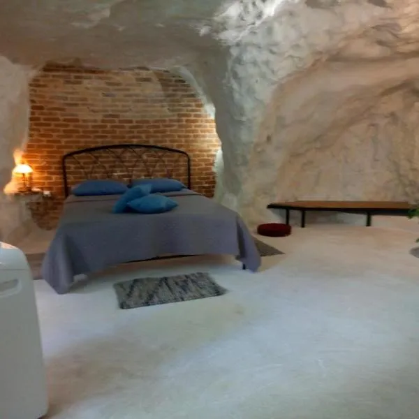 Cave house，位于Néa Alikarnassós的酒店