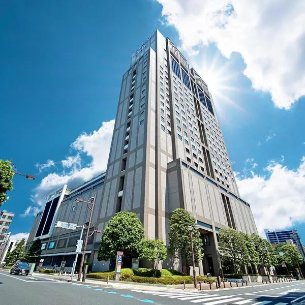 Royal Pines Hotel Urawa，位于Asaka的酒店