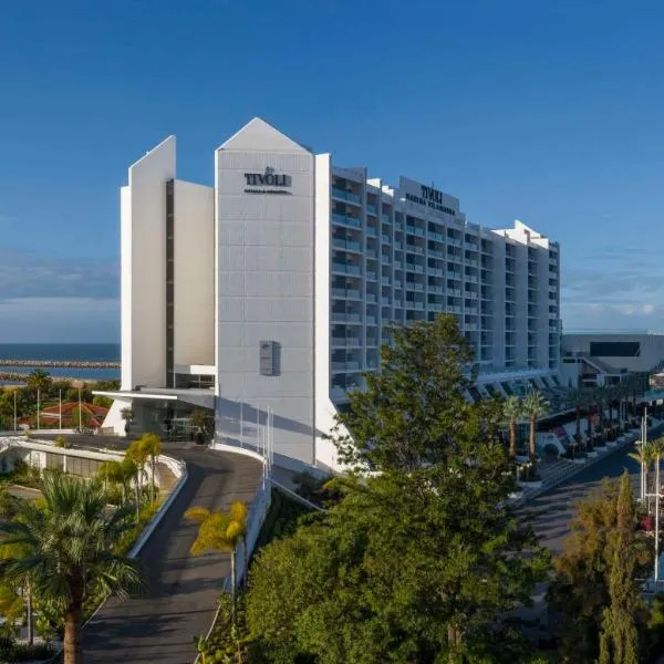 维拉摩拉码头宏福酒店，位于Salir的酒店