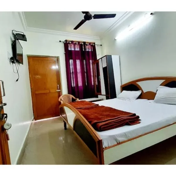 Hotel Ashirwad, Uttarkashi，位于乌德尔格希的酒店