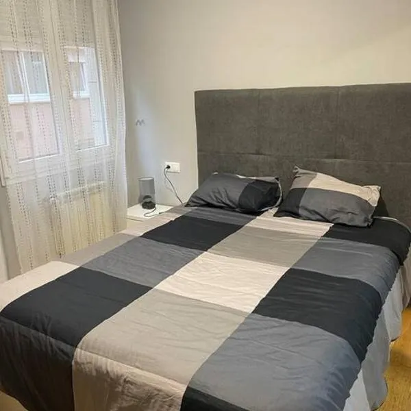 Acogedor apartamento en Gijón , VUT1020AS，位于希洪的酒店