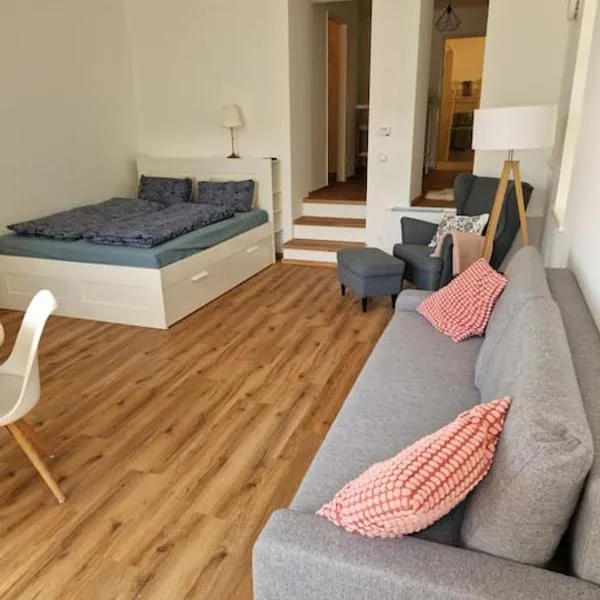 Beethoven29 / Studio mit Garten direkt in Krems，位于多瑙河畔克雷姆斯的酒店