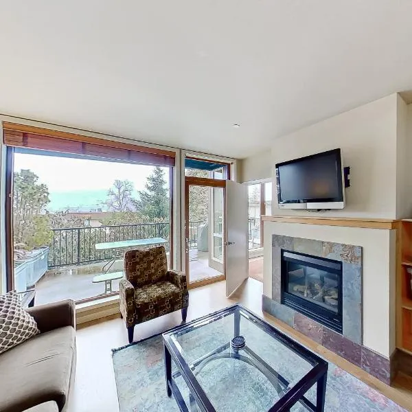 Chelan Resort Suites Sunny Livin 111，位于奇兰的酒店