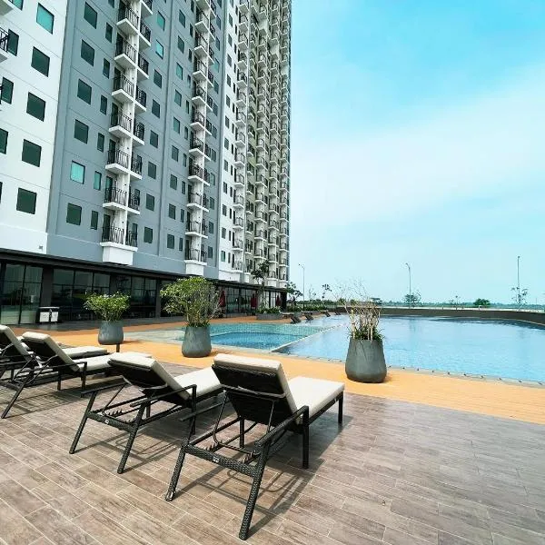 Hotel Osaka PIK2，位于当格浪的酒店