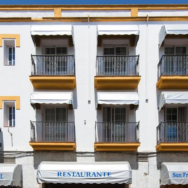 Hostal San Francisco，位于Granja de Torrehermosa的酒店