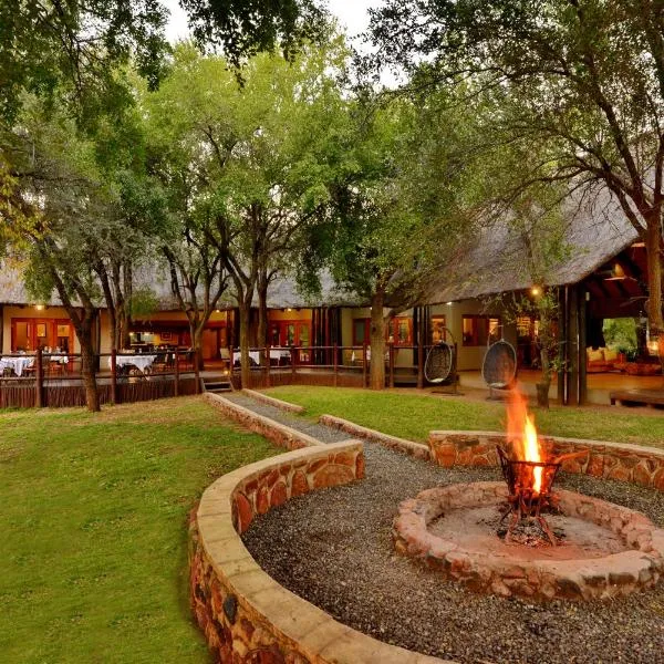 Black Rhino Game Lodge，位于兰斯堡的酒店