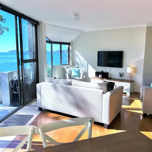 Tranquil Escape - Koala Hotspot - 2 Bed 2 Bath Apt Spectacular Sea Views，位于士兵点的酒店