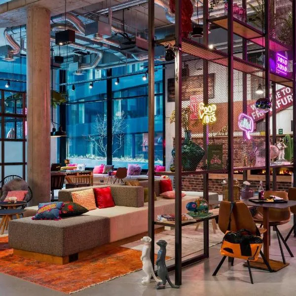 Moxy Frankfurt City Center，位于美因河畔法兰克福的酒店