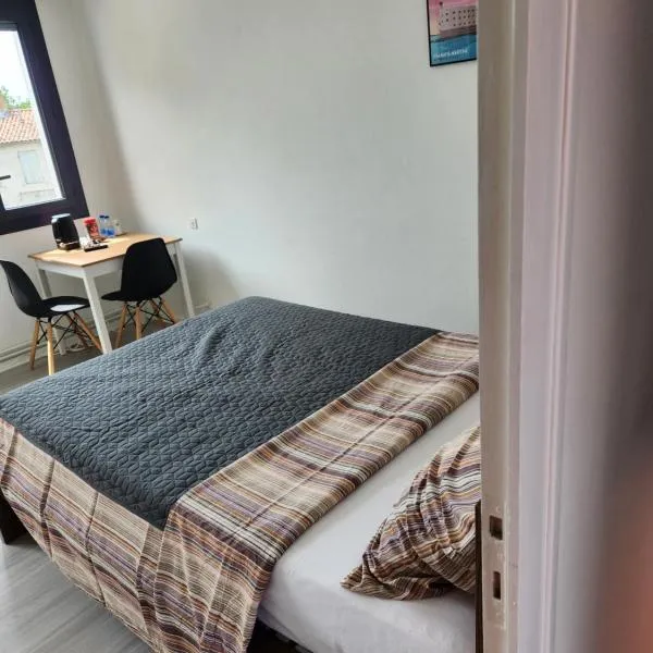 Chambre privée indépendante，位于Chenac-sur-Gironde的酒店