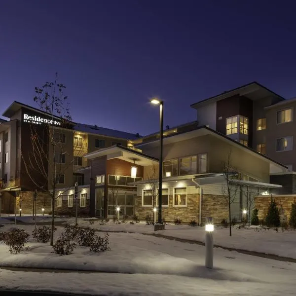 Residence Inn by Marriott St. Louis West County，位于Crestwood的酒店