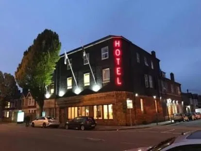 Hotels 24-7 - The Old Victoria Hotel，位于纽波特的酒店