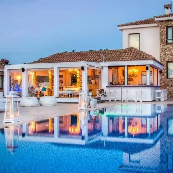 Cape Serenity Mansion，位于阿依纳帕的酒店