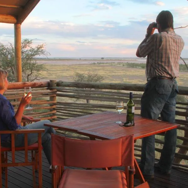 Suricate Tented Kalahari Lodge，位于Hoachanas的酒店