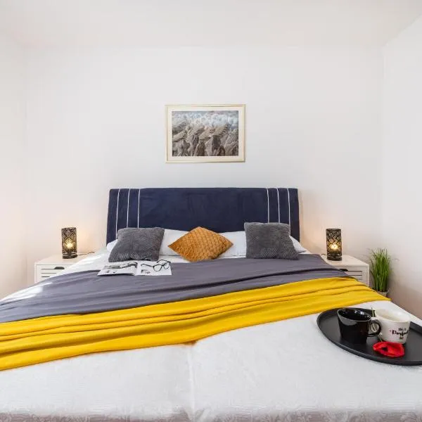Apartment Marija，位于诺维格勒达尔马提亚的酒店