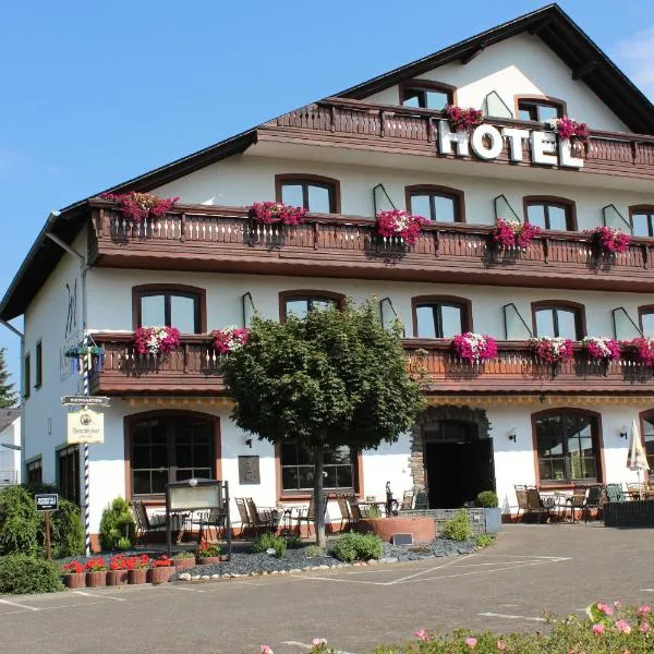 Hotel zur Moselbrücke，位于Zemmer的酒店