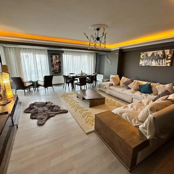 Akhome - Luxury dublex apartment，位于恰纳卡莱的酒店