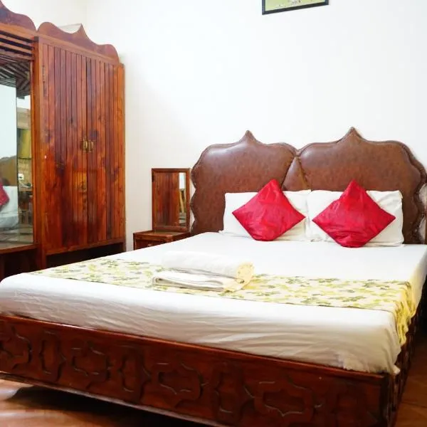 Hotel Magnolia Mallroad Manali，位于Duff Dunbar的酒店