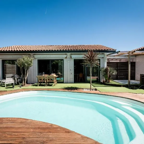 Villa Eden Bleu - Piscine et jacuzzi privé - Logement classé 4 étoiles，位于比斯卡罗斯的酒店