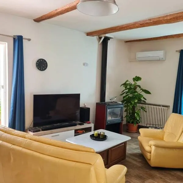 Appartement 70 m2 avec terrasse, proche de la mer，位于Paulhan的酒店