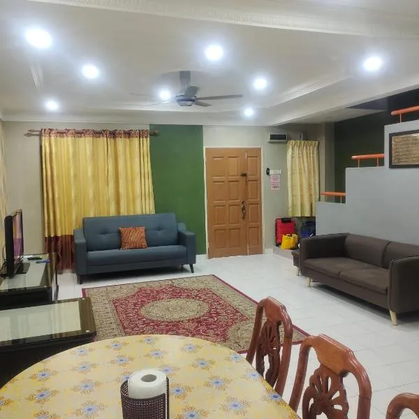 Homestay Cikgu Zedi Hulu Langat，位于Kampong Jawa的酒店