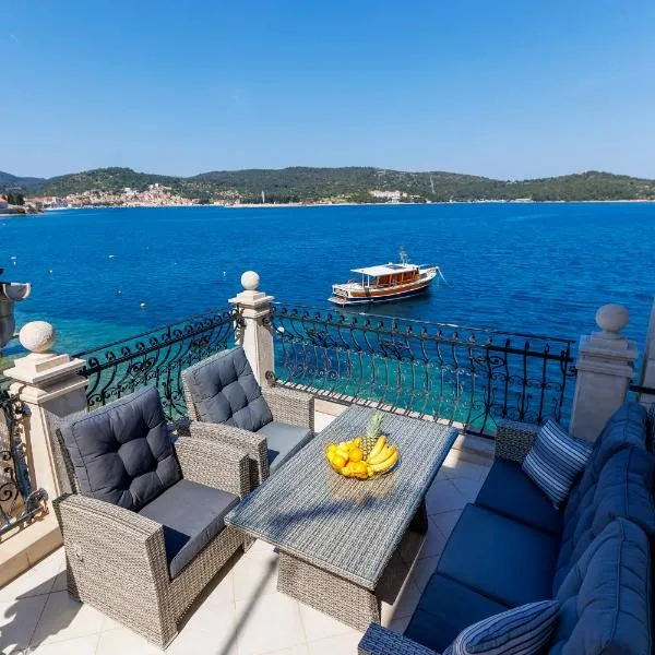 Seafront Apartment For4，位于维斯的酒店