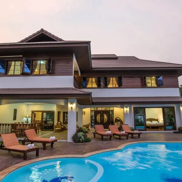 Oriental Thai luxury villa with Private pool，位于清迈的酒店