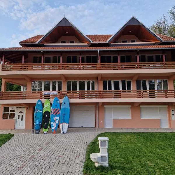 Apartmani Stevanović，位于Zlot的酒店