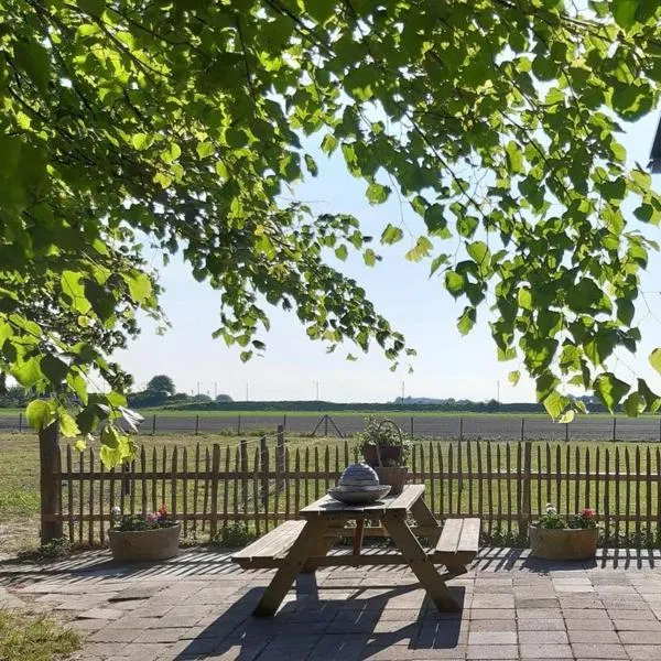 Luxe appartement Droom in de polder -DE SALON- met prive-sauna，位于阿讷默伊登的酒店