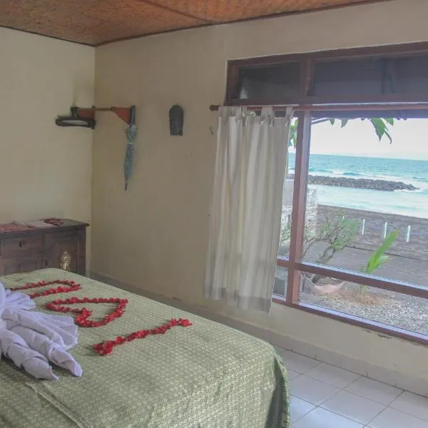 Temple Cafe & Seaside Cottages，位于甘地达萨的酒店