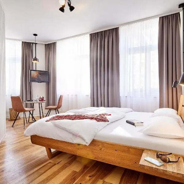 克罗蒂维格普拉斯酒店，位于科隆的酒店