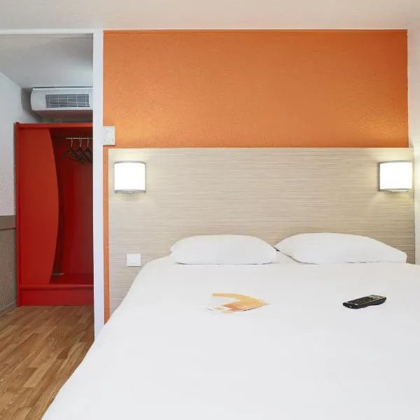 沙斯讷伊未来世界普瑞米尔经典酒店，位于Saint-Léger的酒店