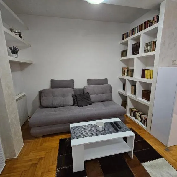 Duca apartmani，位于沙巴茨的酒店