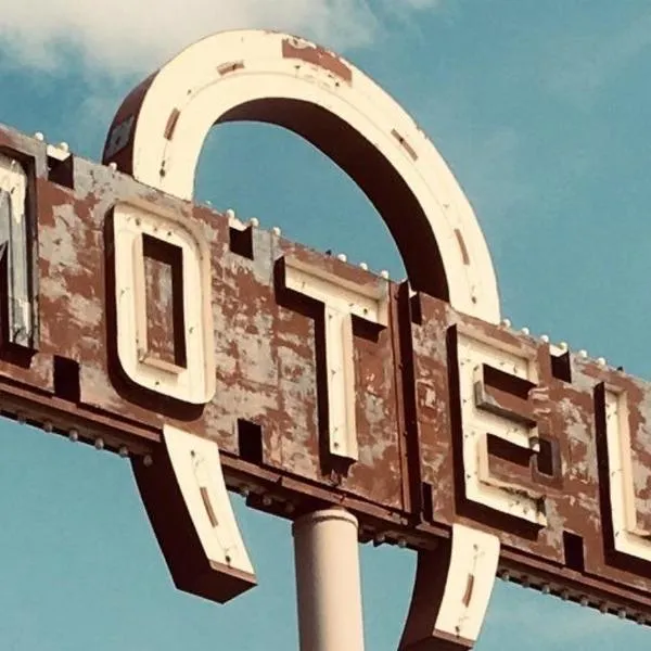 Horseshoe Bend Motel，位于Lovell的酒店