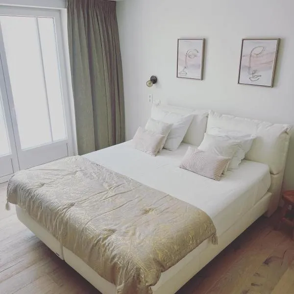 Mina en Family Bed and Breakfast，位于梅瑟的酒店