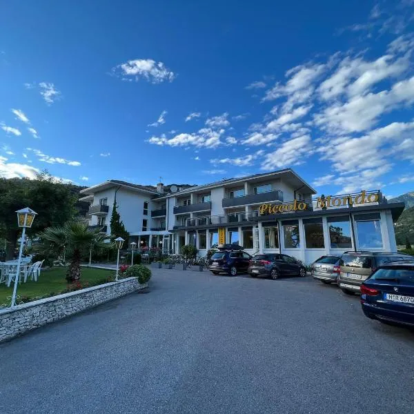 皮克罗蒙多酒店，位于San Nazzaro的酒店
