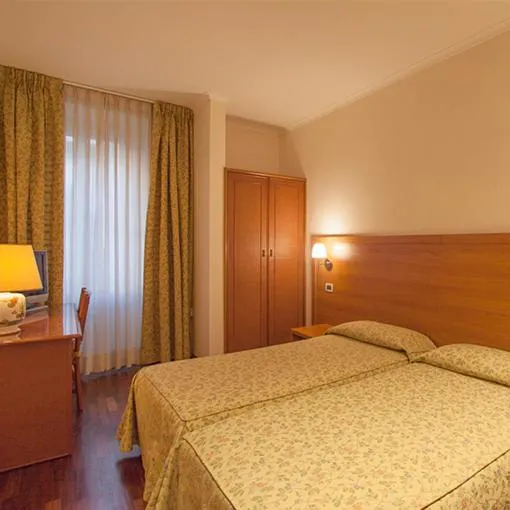 HOTEL e TRATTORIA FRIULANA AL TAJ，位于Ruda的酒店