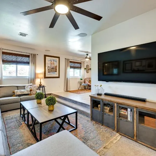 Yuma Vacation Rental with Private Pool and Patio!，位于优马的酒店