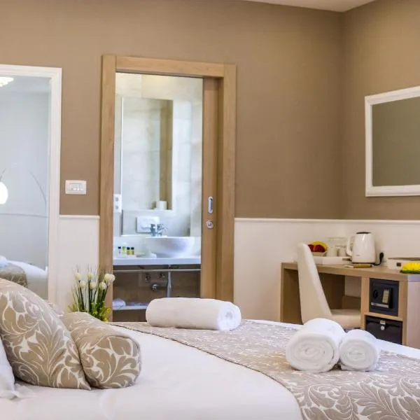 Peninsula Luxury Suite，位于扎达尔的酒店