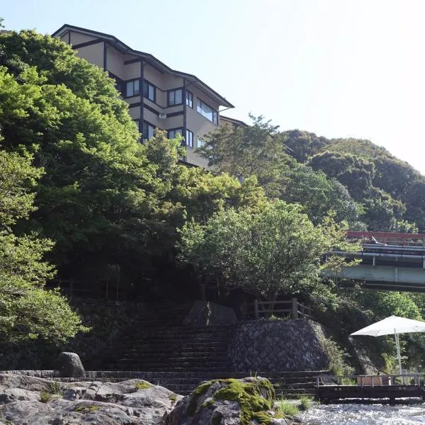 玉仙阁传统日式旅馆，位于美祢的酒店