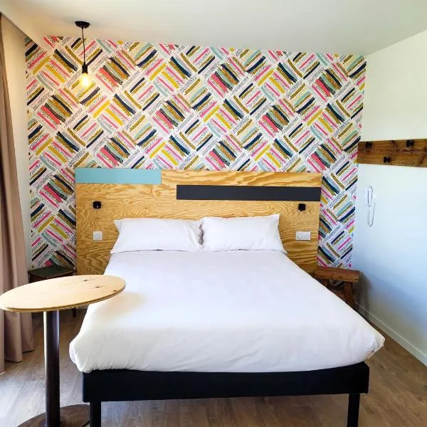 greet hotel Castets Coeur des Landes，位于卡斯泰的酒店
