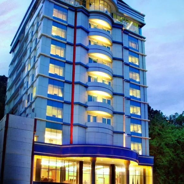 Aston Jayapura Hotel and Convention Center，位于Pim的酒店