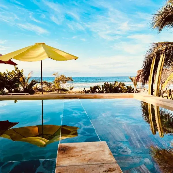 Casa Mariposa Beach Hotel，位于Playa Agua Blanca的酒店