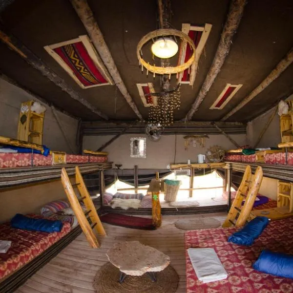Kfar Hanokdim - Glamping & Camping，位于阿拉德的酒店