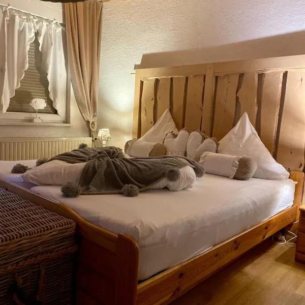Ferienwohnung Schmidtalien，位于Dommitzsch的酒店