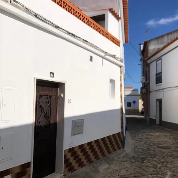 Casa Da Praça，位于Casas Novas de Marés的酒店