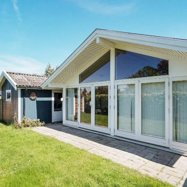 Holiday home Holbæk XV，位于霍尔拜克的酒店