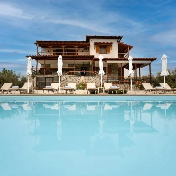 Kalisun Pool House by Georgalas，位于尼亚·卡利克拉提亚的酒店